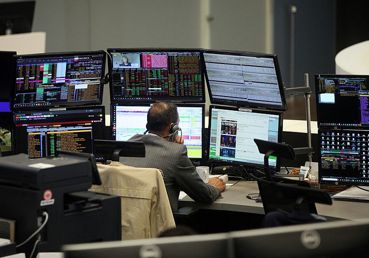 Der Dax hat nach einem Wochenstart mit neuen Höchstständen seine Rekordjagd am Dienstagmorgen fortgesetzt.