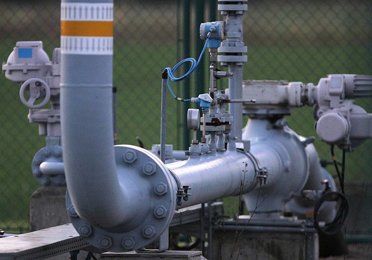 Europas Vorgehen gegen die Abhängigkeit von russischer Energie kommt nur langsam voran. Im Juni importierten die EU-Staaten 14 Prozent mehr Flüssiggas (LNG) aus dem Land als ein Jahr zuvor, wie Daten der Energie-Denkfabrik Centre for Research on Energy and Clean Air (CREA) zeigen, über die die "Welt am Sonntag" berichtet.
