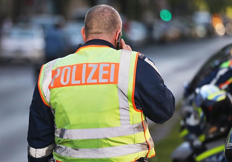 Bei einem Verkehrsunfall in Oldenburg sind am Samstagabend zwei Motorradfahrer schwer verletzt worden.