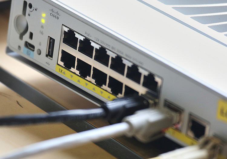 Das Bundesamt für Verfassungsschutz und das Bundesamt für Sicherheit in der Informationstechnik (BSI) rechnen angesichts immer leistungsfähigerer KI-Modelle mit einer Verschärfung der Bedrohungslage im Cyberraum.
