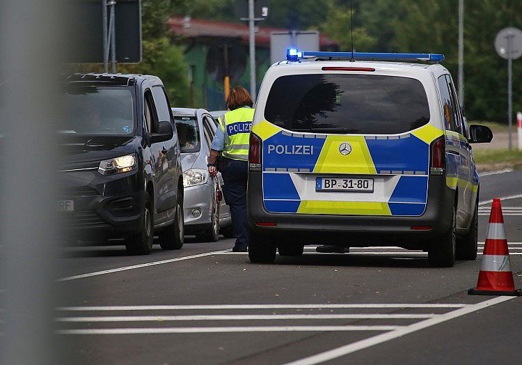 Angesichts des Massenandrangs von Migranten auf die spanische Exklave Ceuta und der deshalb anberaumten Krisensitzung der EU-Innenminister fordert die Gewerkschaft der Polizei (GdP) Konsequenzen für Deutschland.