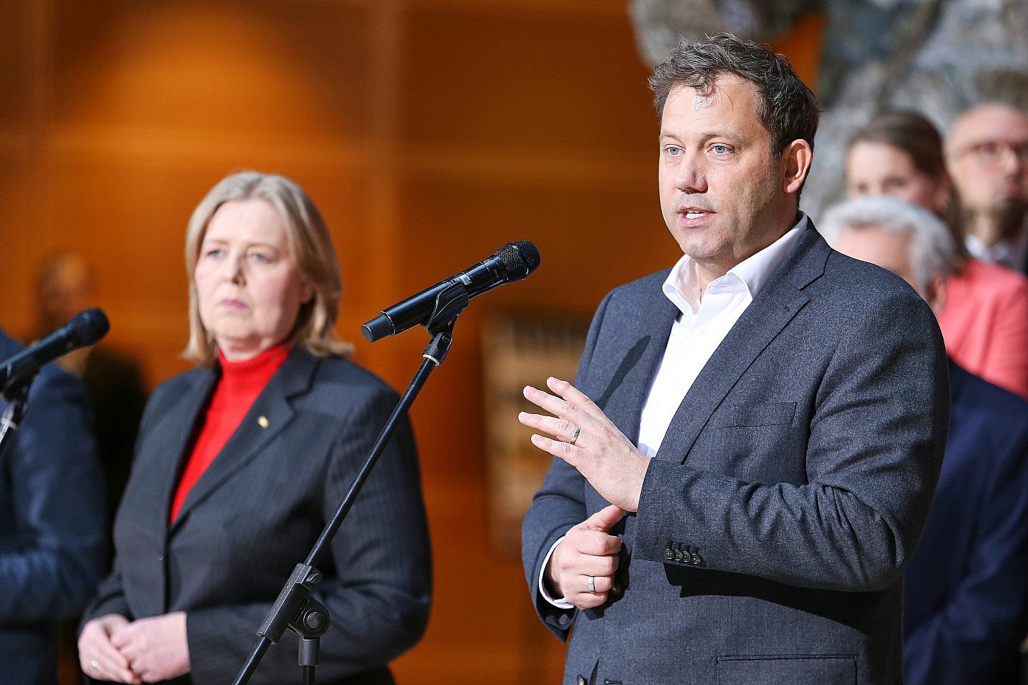 SPD-Abgeordneter Töns fordert Trennung von Partei- und Ministeramt
