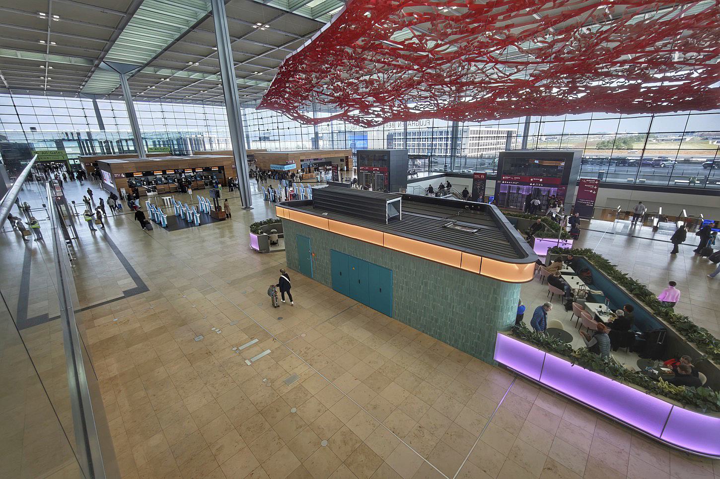 Terminal 1 am Flughafen BER wegen Gefahrgut-Alarm geräumt