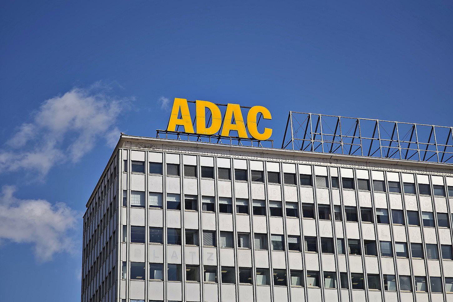 ADAC plädiert für Stromsteuersenkung als Anreiz für E-Autos