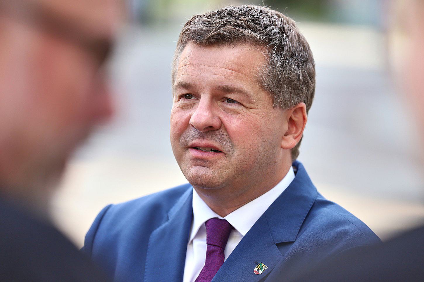 Schulze weist Ruf nach Tolerierungsverbot zur Linken zurück