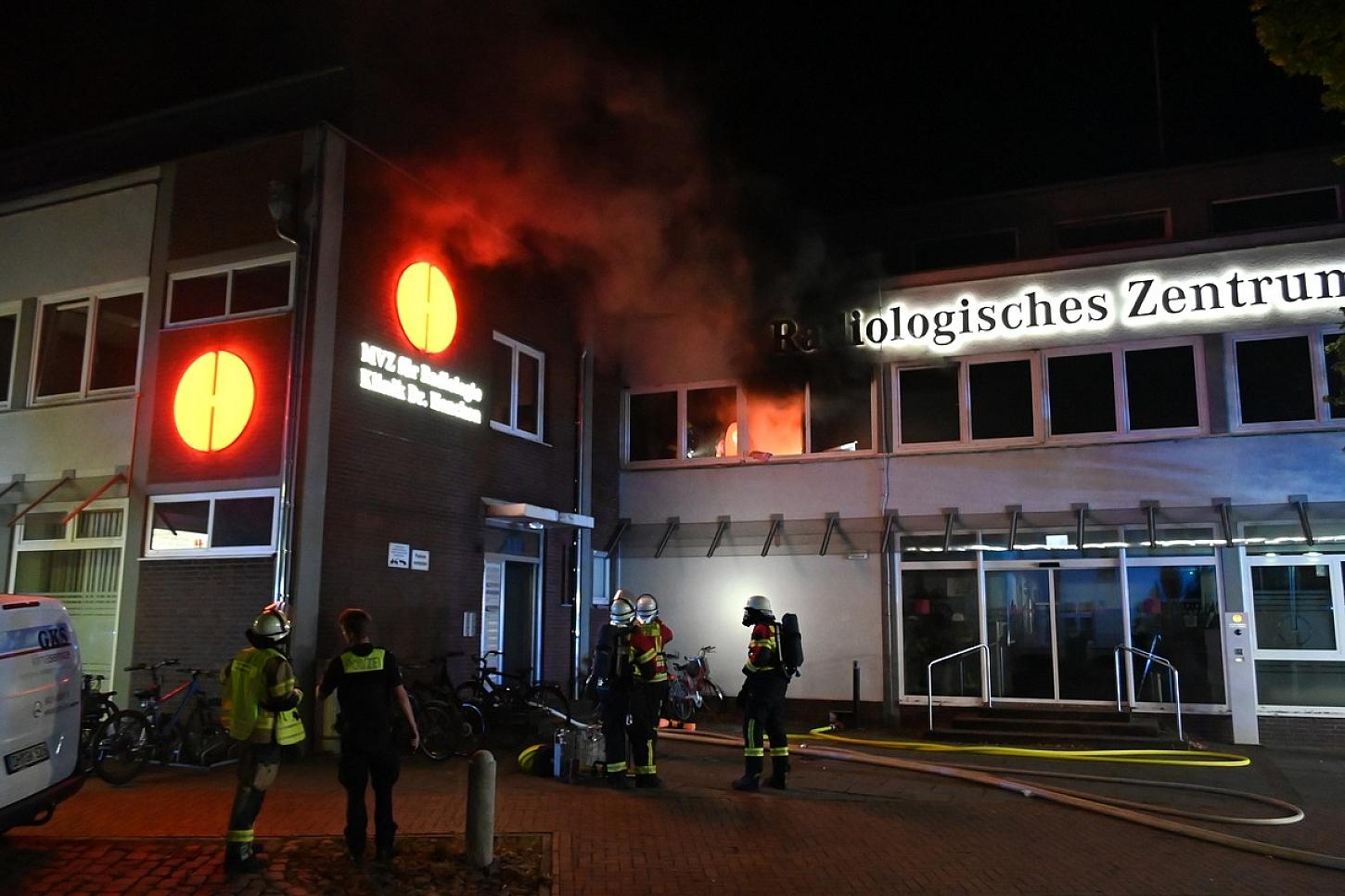 Umgestoßene Kerze verursacht Wohnungsbrand in Rotenburg