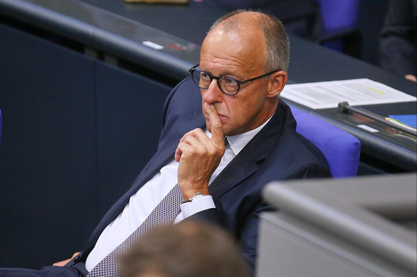 Forsa: Merz weiter auf Allzeittief – AfD bleibt auf Rekordhoch