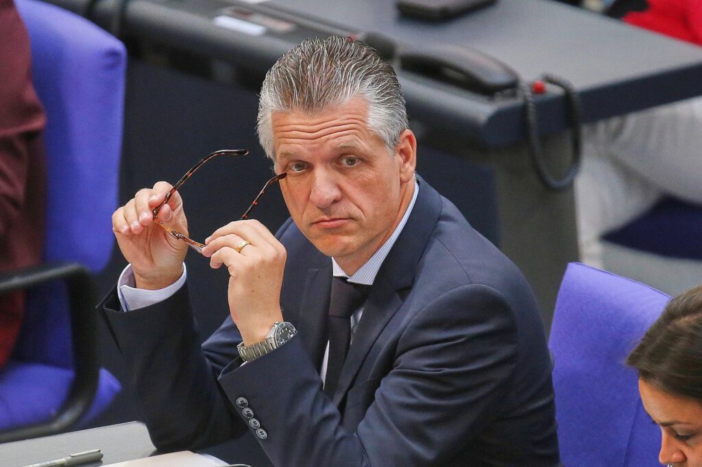 Frei droht möglicher AfD-Landesregierung mit Bundeszwang