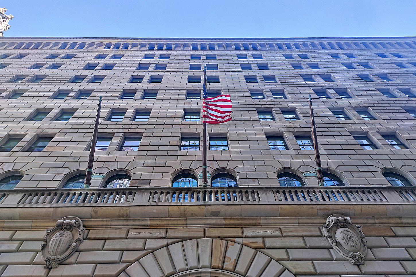 Federal Reserve erhöht Leitzins erstmals seit 2023
