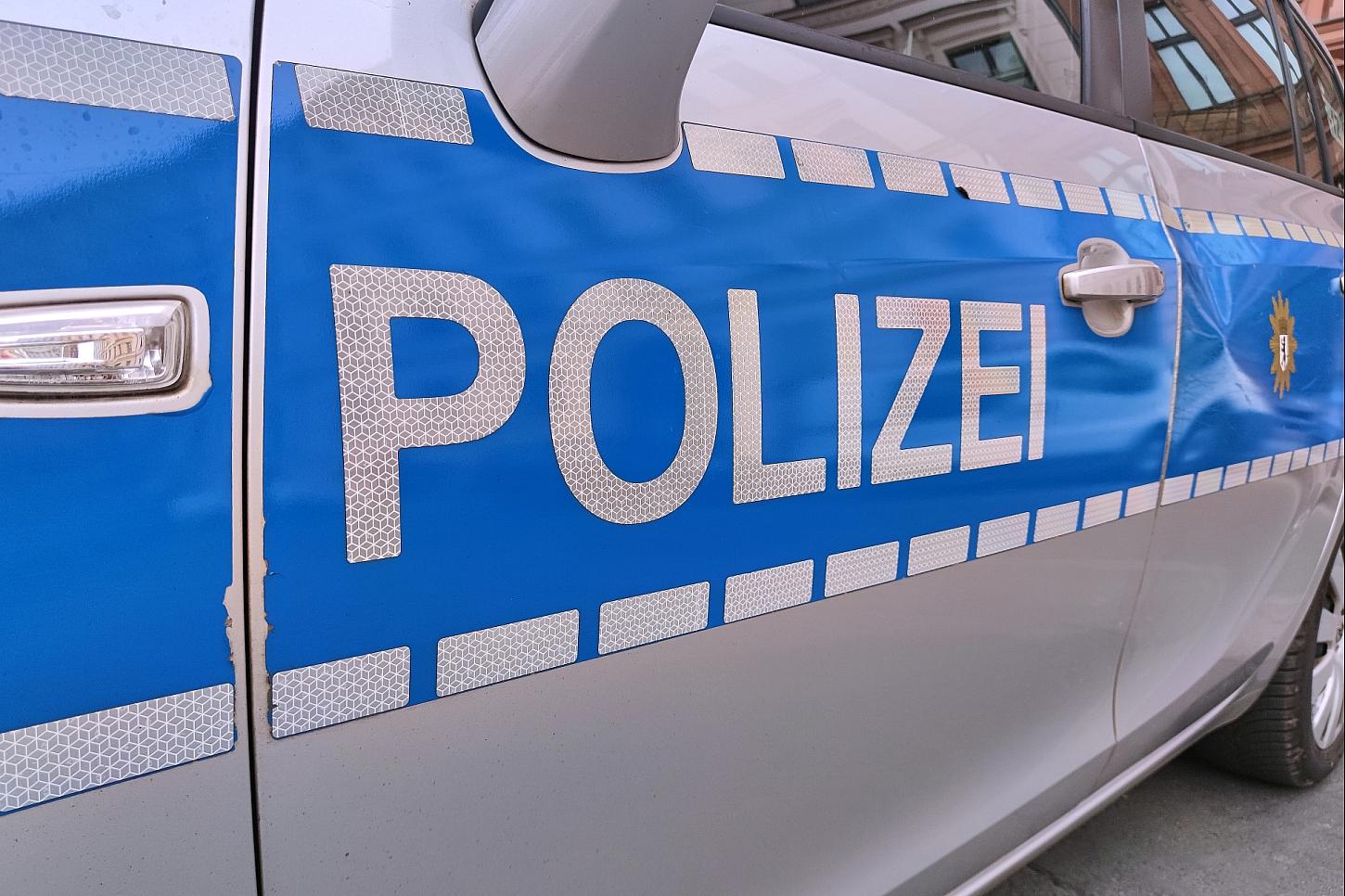 Unbekannte schlagen Mann in Hasbergen mit Metallstange