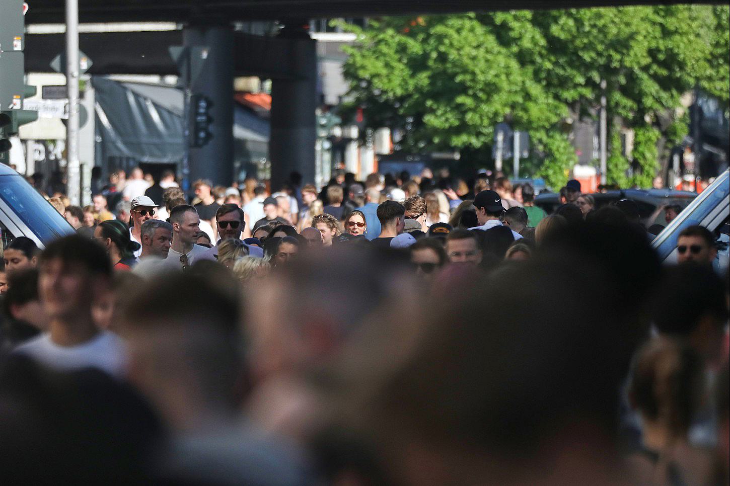 Forsa: 79 Prozent sorgen sich um Zukunft der Demokratie