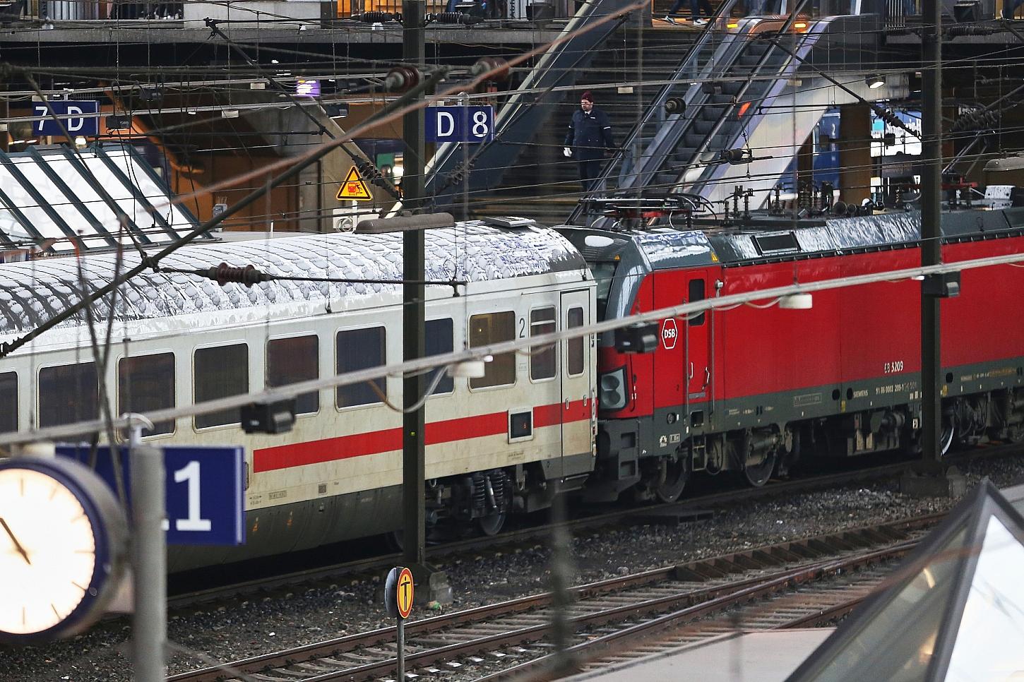 Weichenarbeiten schränken Bahnverkehr am Hamburger Hauptbahnhof ein