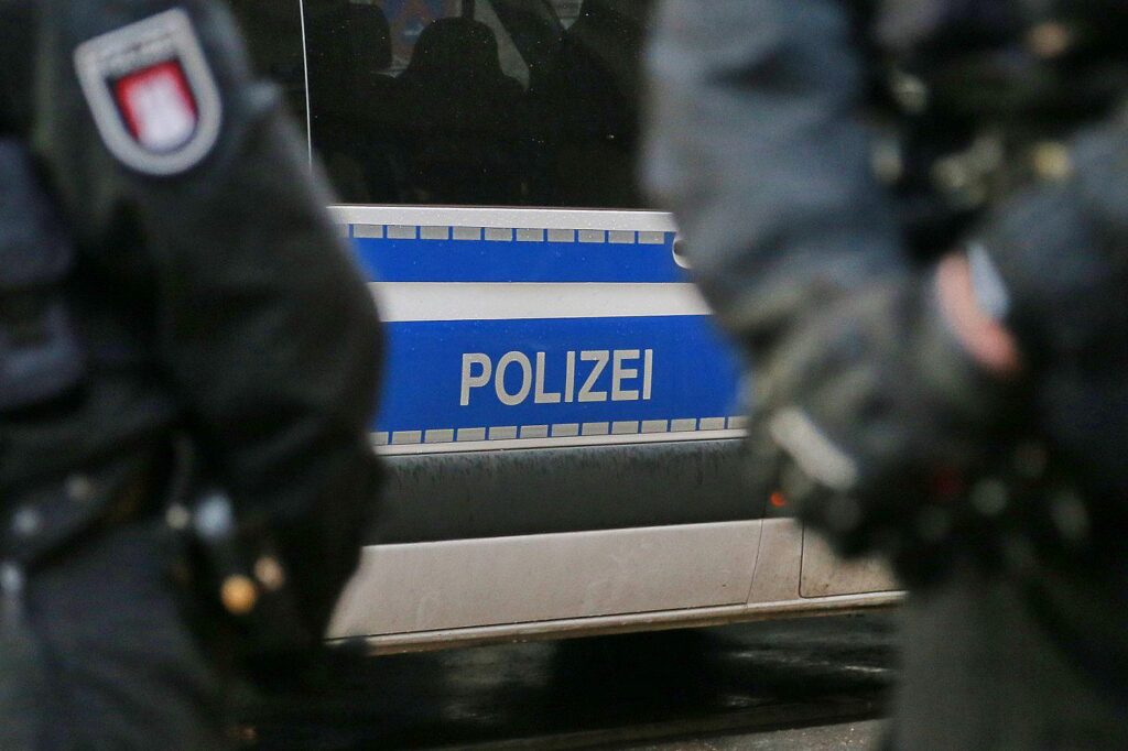 Gewalt bei Demo vor zentraler Einheitsfeier in Bremen