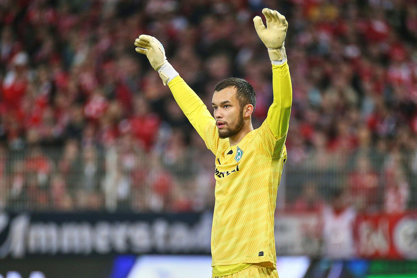 1. Bundesliga: Freiburg siegt in Unterzahl gegen Schalke