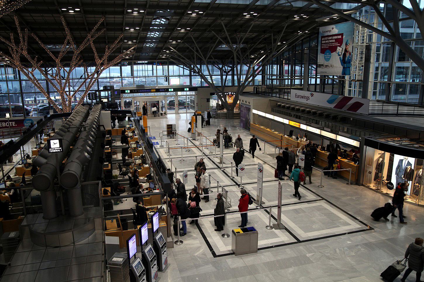 Flughafen Stuttgart wegen Polizeieinsatz vorübergehend gesperrt