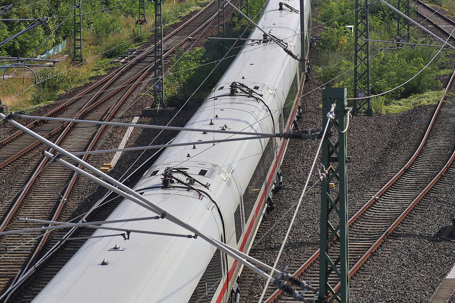 Bahn will für mehr Pünktlichkeit Zugverkehr reduzieren