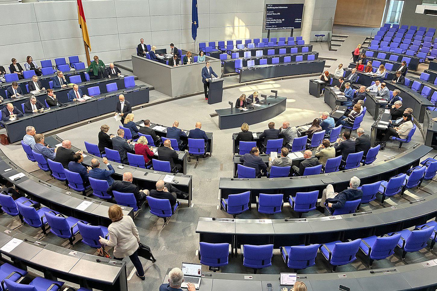 Bundestag beschließt „Frühstartrente“