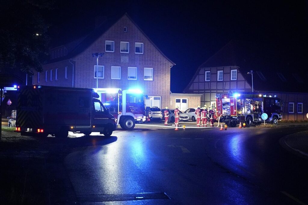 Sofa brennt in Wohngebäude in Wathlingen