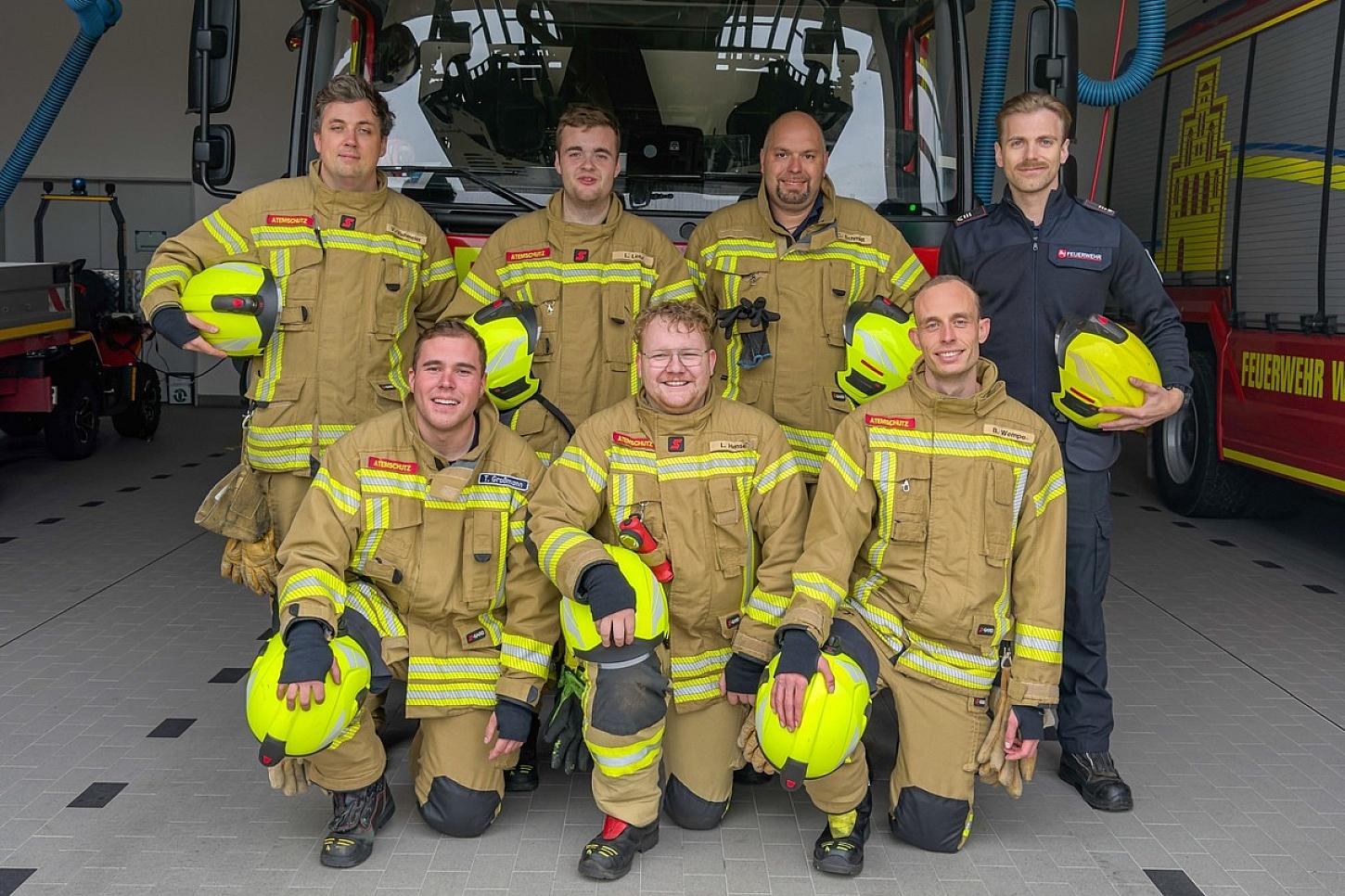 Feuerwehr Wildeshausen hat sechs neue Drehleitermaschinisten