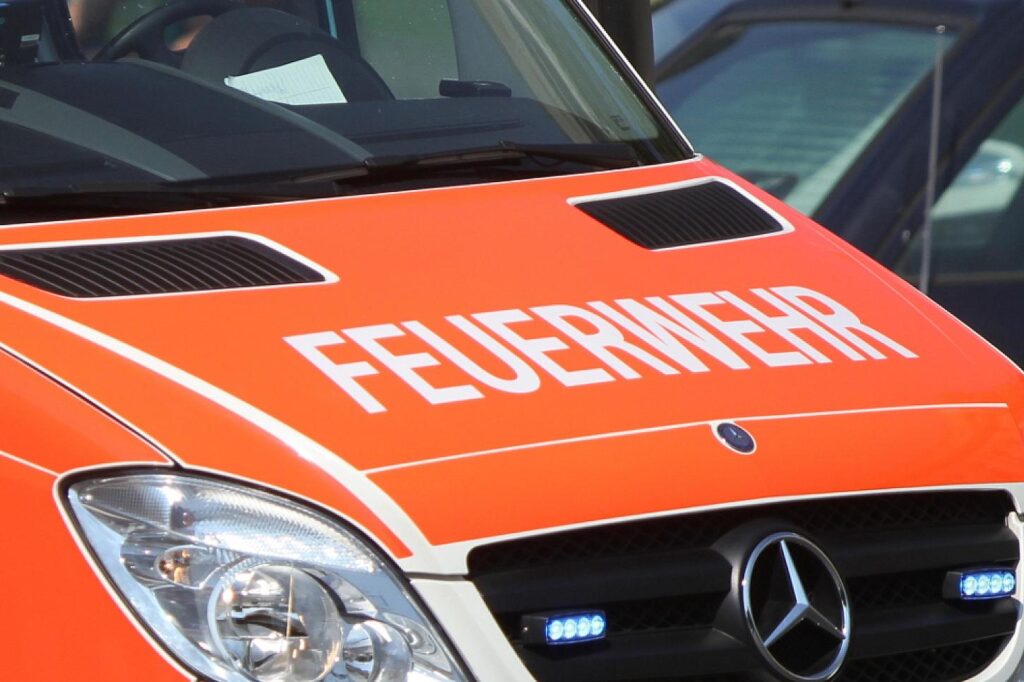 Lagerhalle in Bispingen gerät in Vollbrand