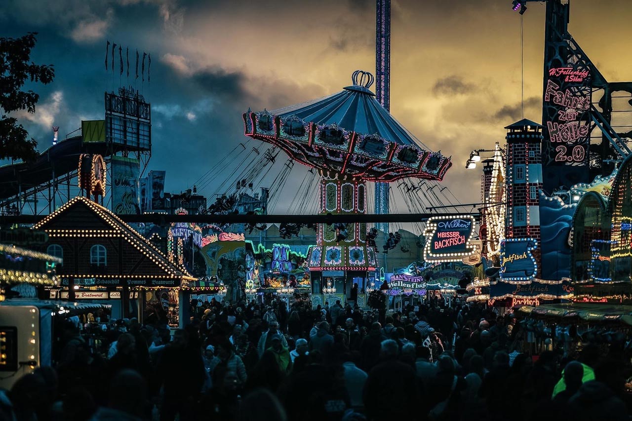 Das Kettenkarussel auf dem Oldenburger Kramermarkt 2026.