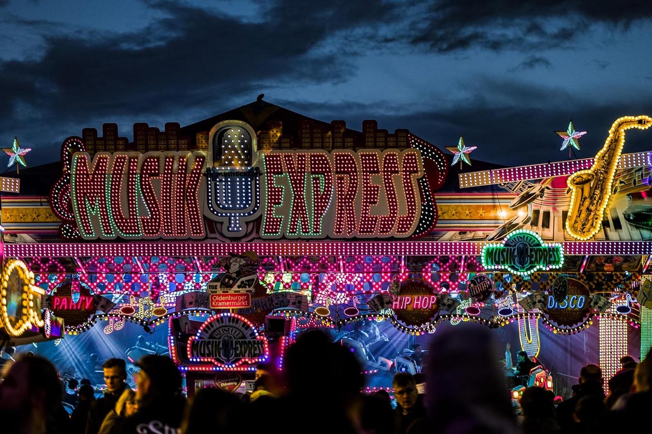 Der Musik Express auf dem Oldenburger Kramermarkt 2026.