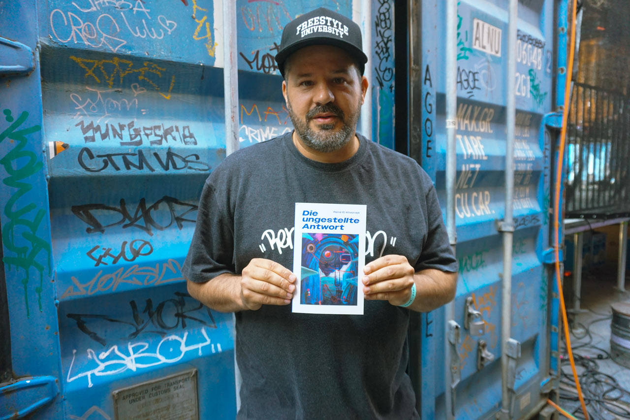 MC Rene mit seinem neuen Buch.